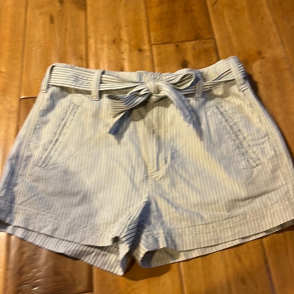 American Eagle tie front striped shorts size 2 NWT